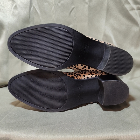 QUPID Diva Leopard Print Ankle Booties - Picture 6 of 11